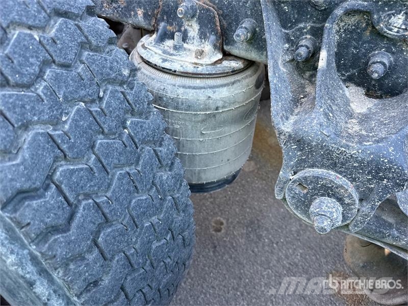 Mack CH613 وحدات الجر