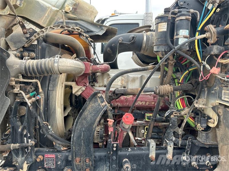Mack CH613 Тягачі