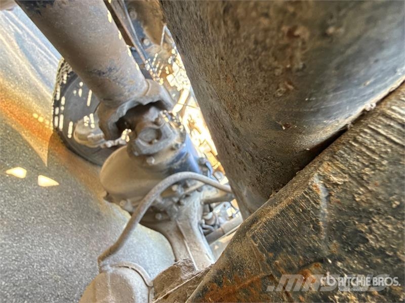 Mack CH613 وحدات الجر