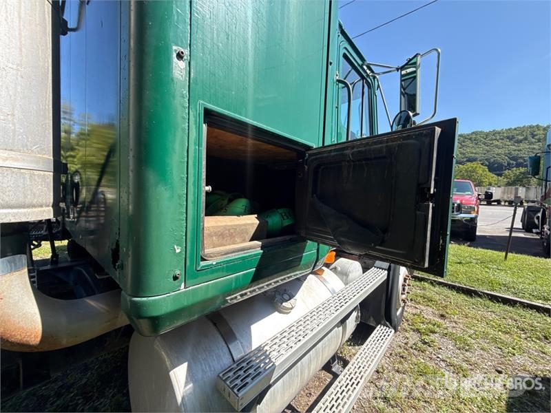 Mack CH613 Nyergesvontatók
