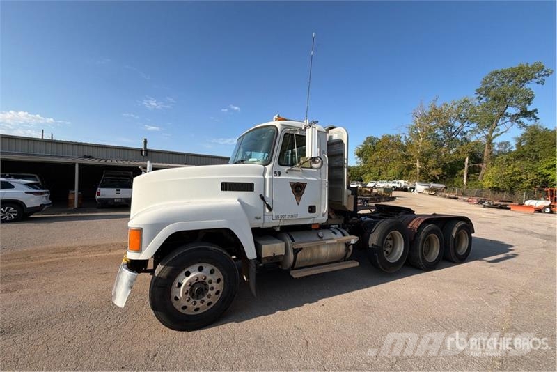 Mack CH613 Sattelzugmaschinen