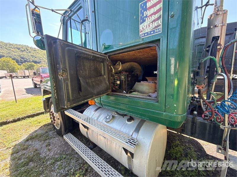 Mack CH613 Nyergesvontatók