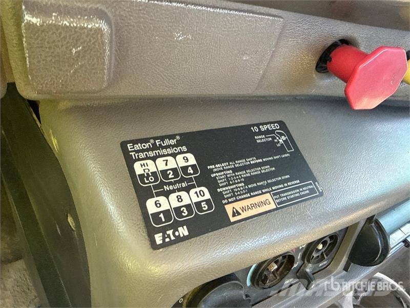 Mack CH613 وحدات الجر
