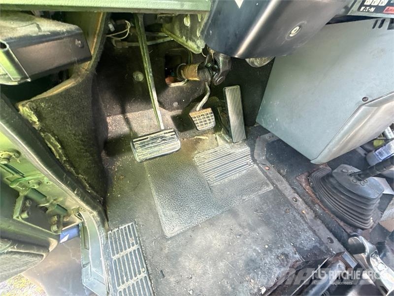 Mack CH613 ダンプ