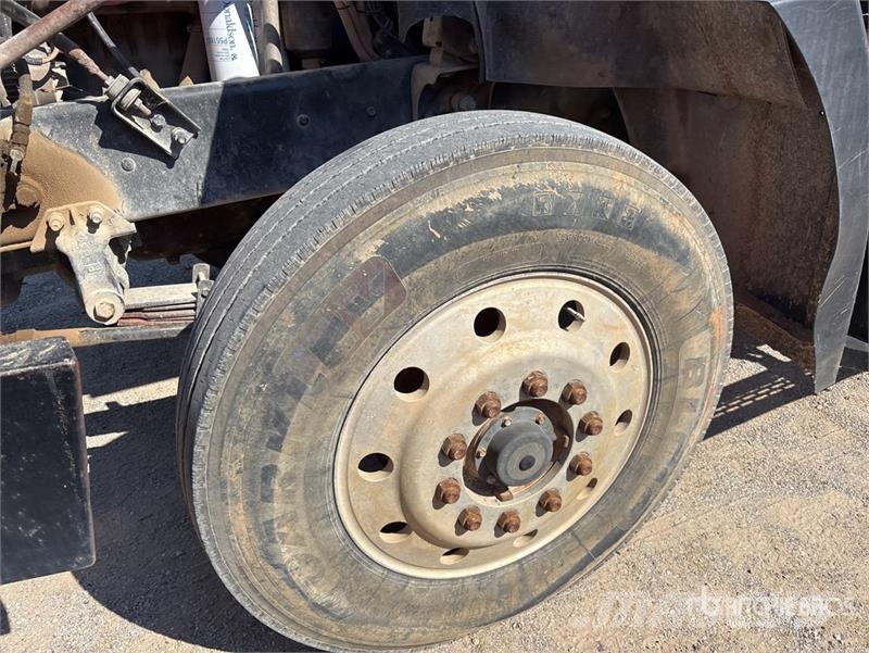 Mack CH613 Kiperi kamioni