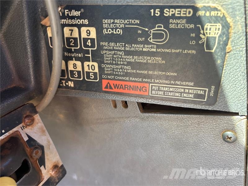 Mack CH613 6x4 Fuel and Lube Truck Kamioni cisterne