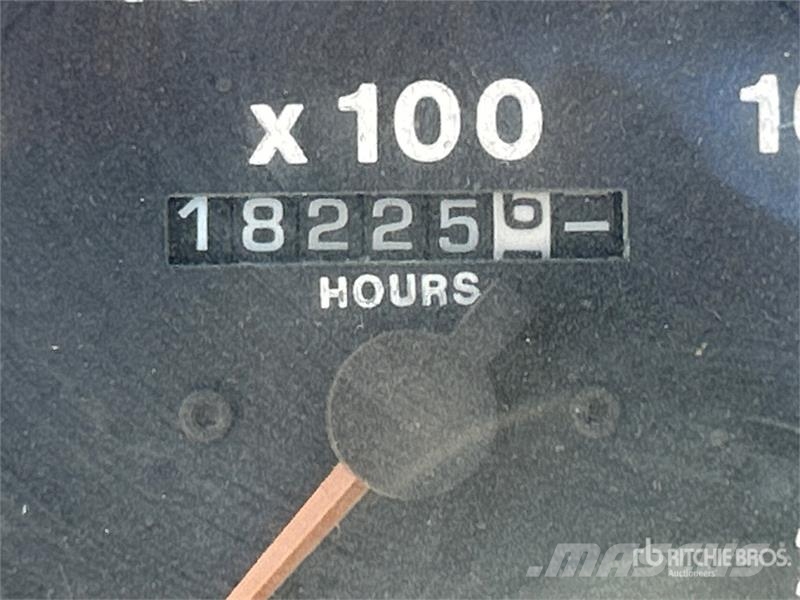 Mack CH613 6x4 Fuel and Lube Truck Kamioni cisterne