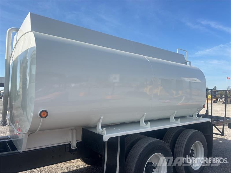 Mack CH613 6x4 Mud Mixing Truck شاحنات أخرى