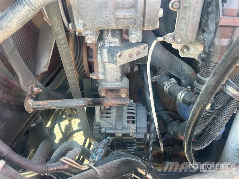 Mack CH613 6x4 Mud Mixing Truck شاحنات أخرى