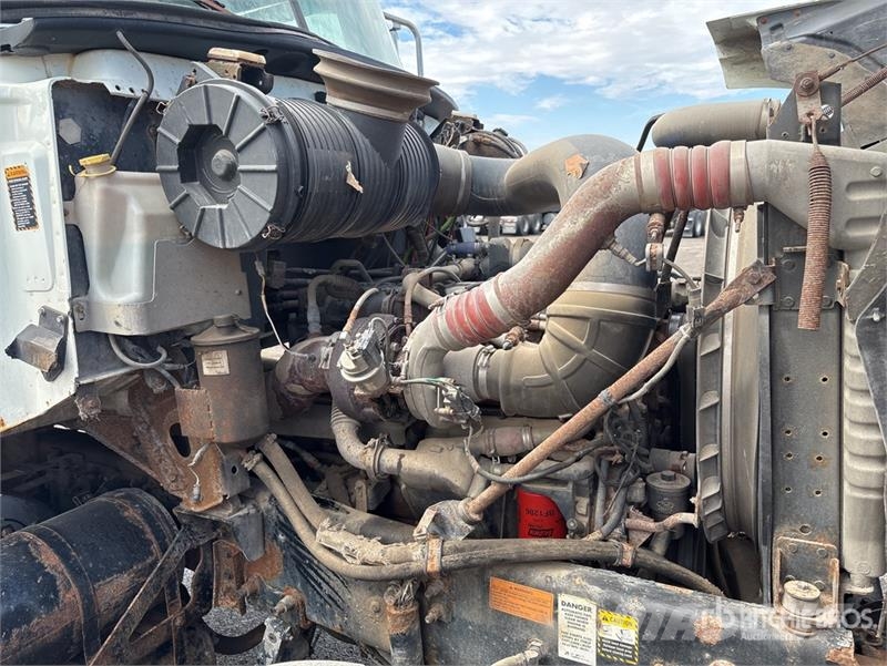 Mack CHN613 Седельные тягачи