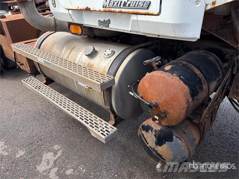 Mack CHN613 Седельные тягачи