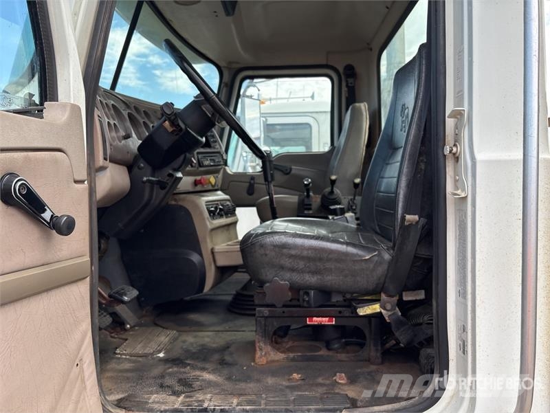 Mack CHN613 Седельные тягачи