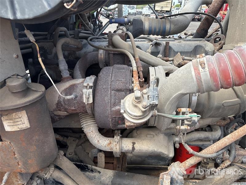 Mack CHN613 Седельные тягачи