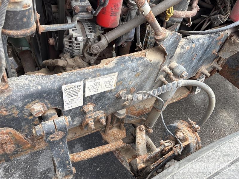 Mack CHN613 Седельные тягачи