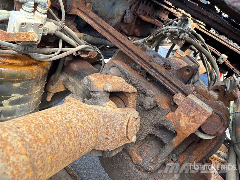 Mack CHN613 Седельные тягачи