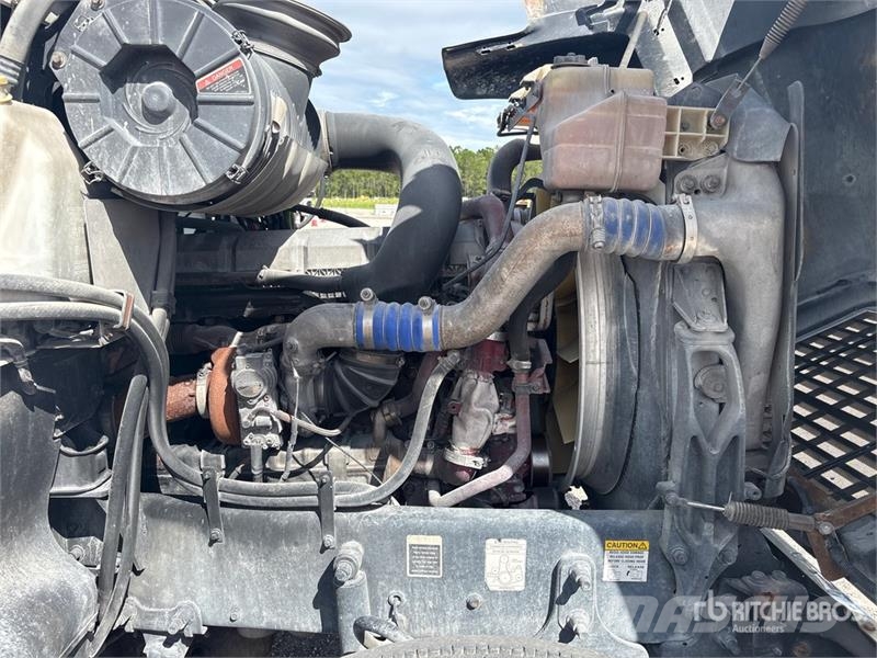 Mack CHU613 中古トラクターヘッド | トレーラーヘッド