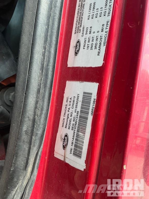 Mack CHU613 Camiones bañeras basculantes o volquetes