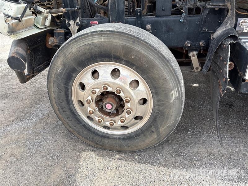 Mack CHU613 Vilcēji
