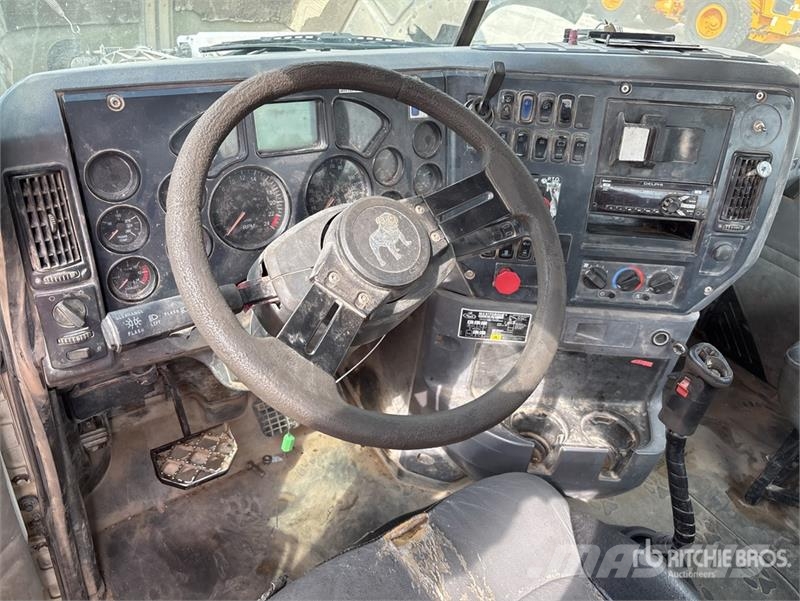 Mack CHU613 Vilcēji
