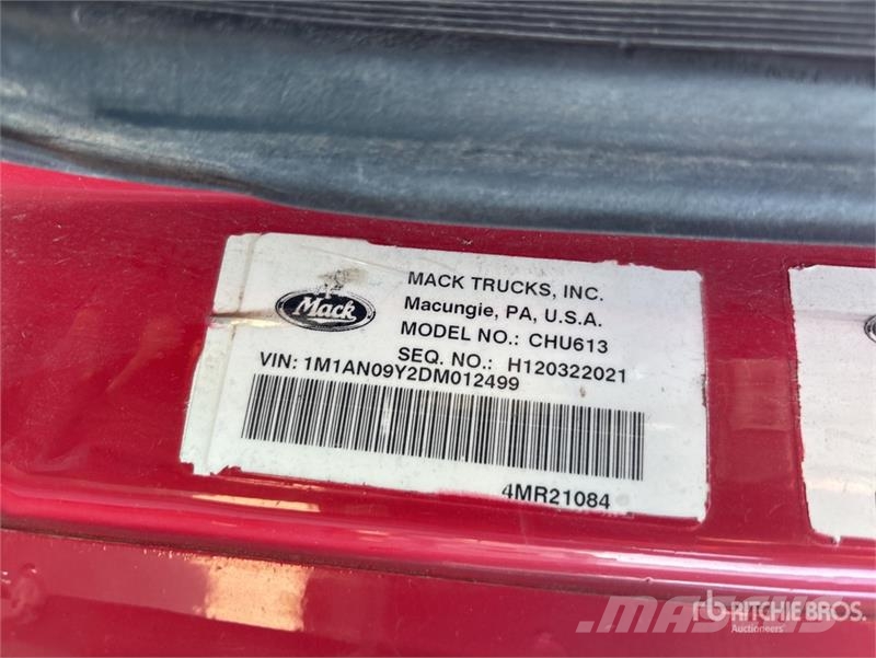 Mack CHU613 Camiones bañeras basculantes o volquetes