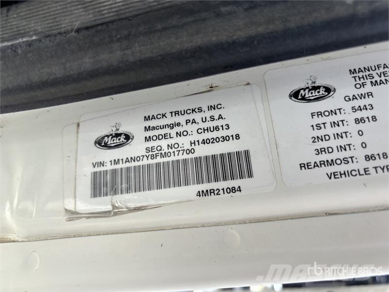 Mack CHU613 Autotractoare