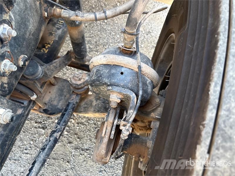 Mack CHU613 Vilcēji