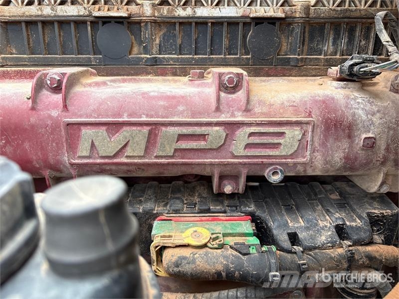 Mack CHU613 Vilcēji