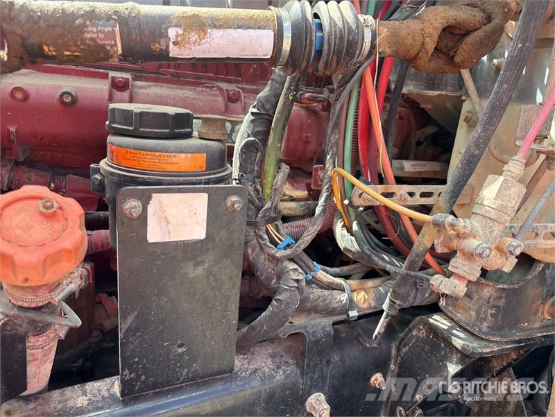 Mack CHU613 Camiones tractor