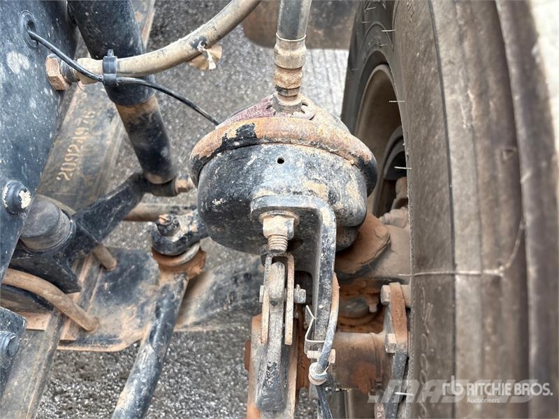 Mack CHU613 Vilcēji