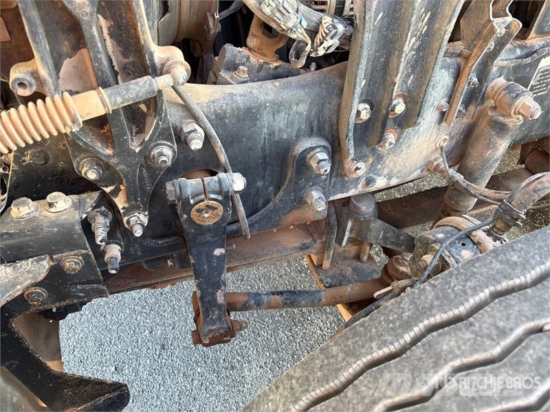 Mack CHU613 Vetopöytäautot
