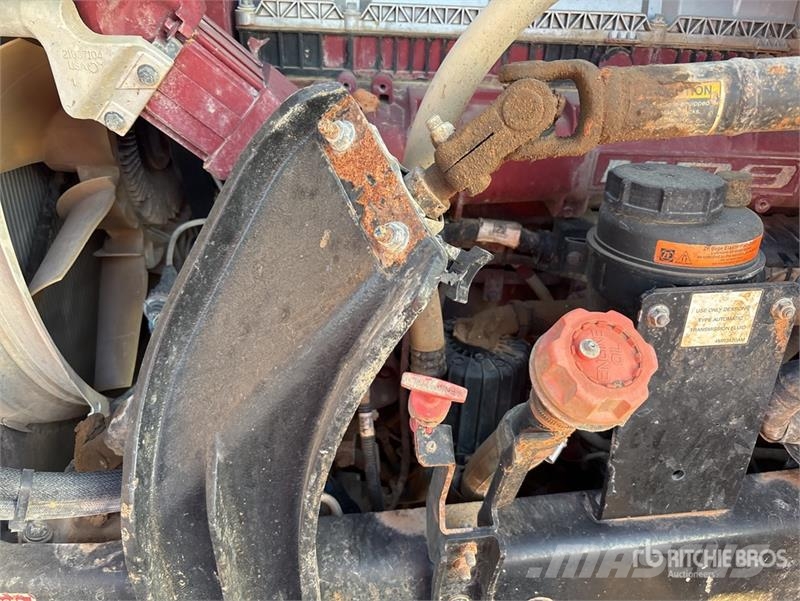 Mack CHU613 Camiones tractor