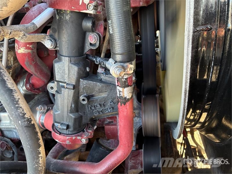 Mack CHU613 10x4 Quad/A Dump Truck Pašizgāzējs