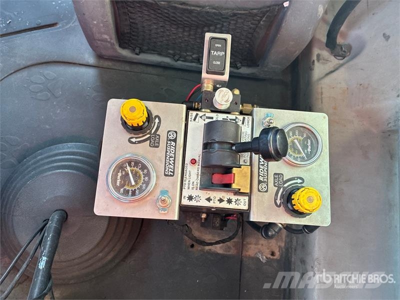 Mack CHU613 10x4 Twin-Steer Quad/A Dump Truck Damperli kamyonlar
