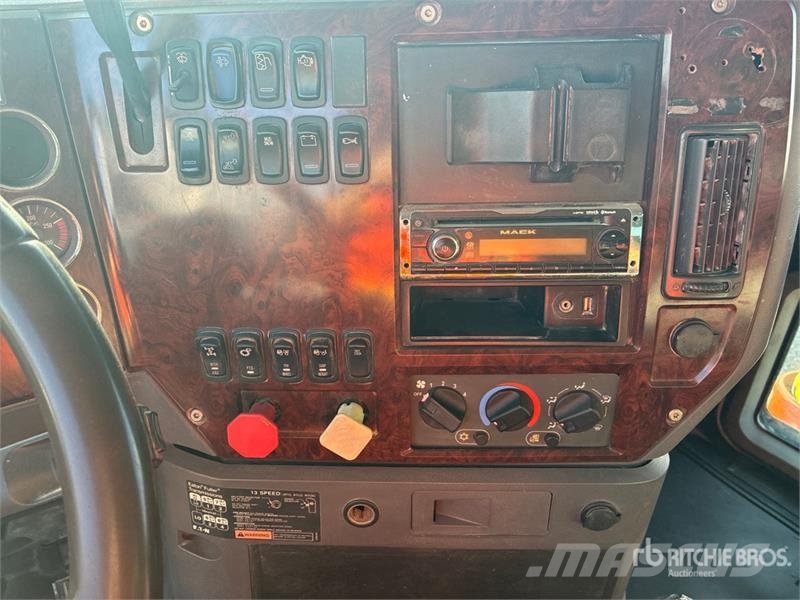 Mack CHU613 10x4 Twin-Steer Quad/A Dump Truck Damperli kamyonlar