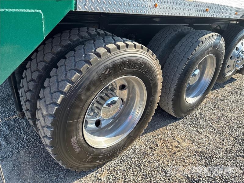 Mack CHU613 10x4 Twin-Steer Quad/A Dump Truck Damperli kamyonlar