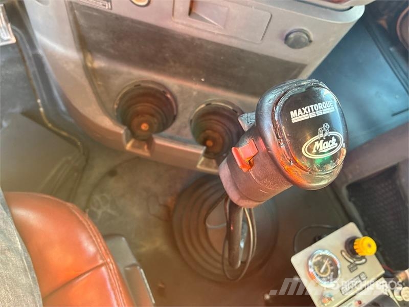 Mack CHU613 10x4 Twin-Steer Quad/A Dump Truck Damperli kamyonlar