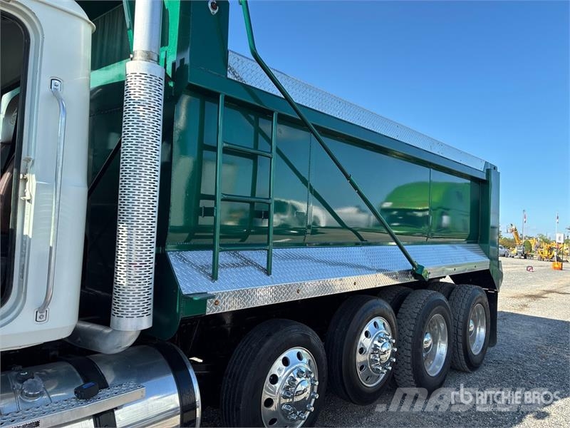 Mack CHU613 10x4 Twin-Steer Quad/A Dump Truck Damperli kamyonlar