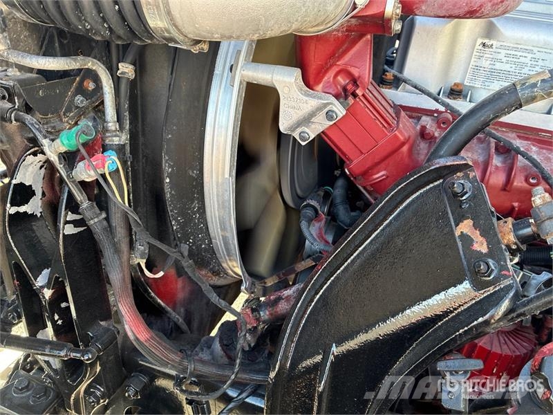 Mack CHU613 10x4 Twin-Steer Quad/A Dump Truck Damperli kamyonlar