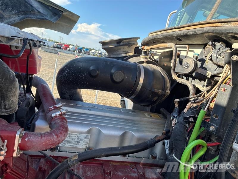 Mack CHU613 10x4 Twin-Steer Quad/A Dump Truck Damperli kamyonlar