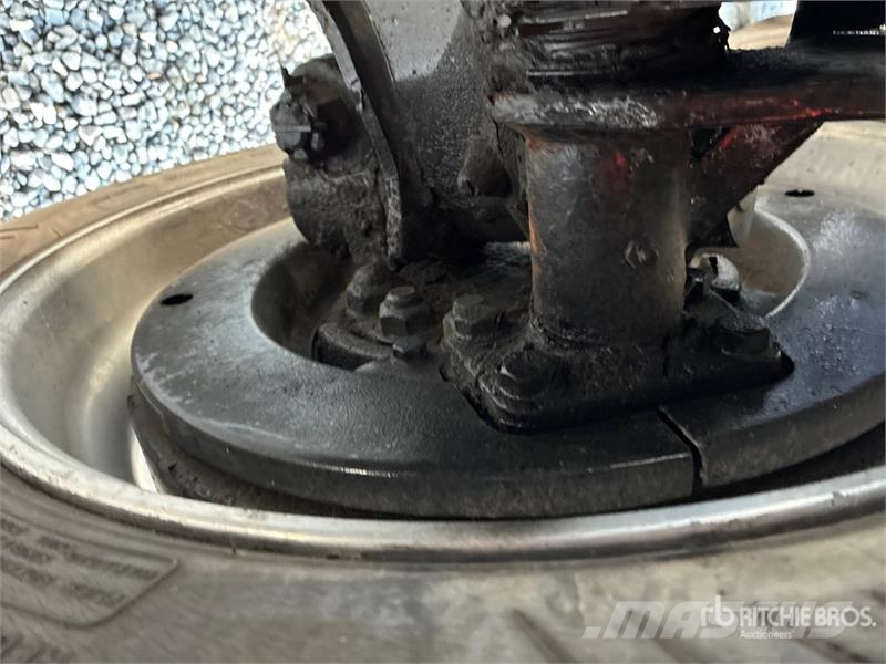 Mack CHU613 10x4 Twin-Steer Quad/A Dump Truck Damperli kamyonlar