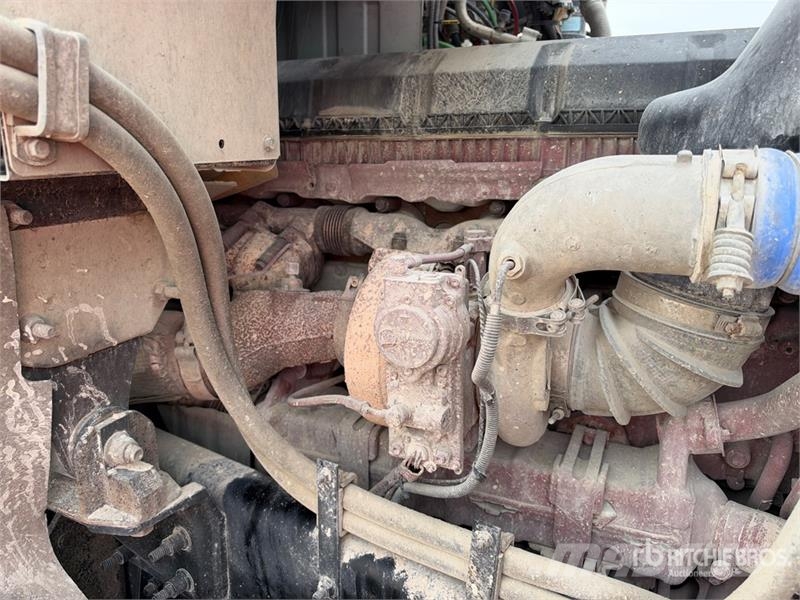 Mack CHU613 Pinnacle Vilcēji