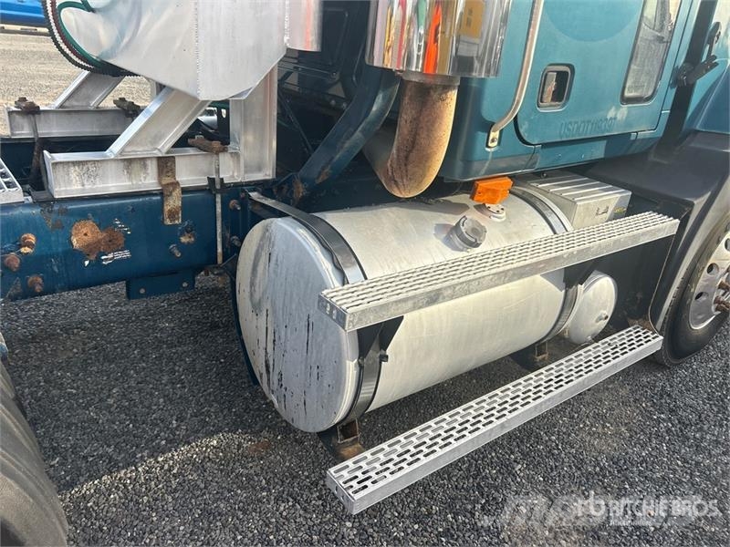 Mack CL733 Vilcēji