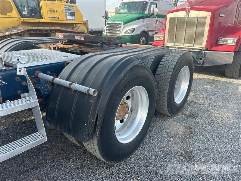 Mack CL733 Vilcēji