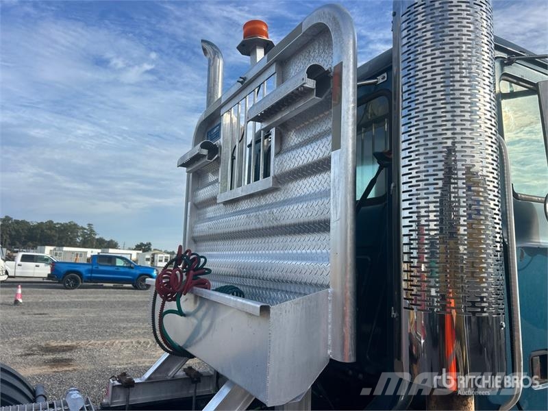 Mack CL733 Vilcēji