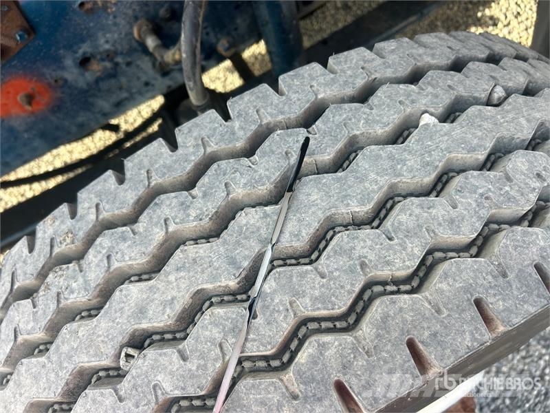 Mack CL733 Vilcēji
