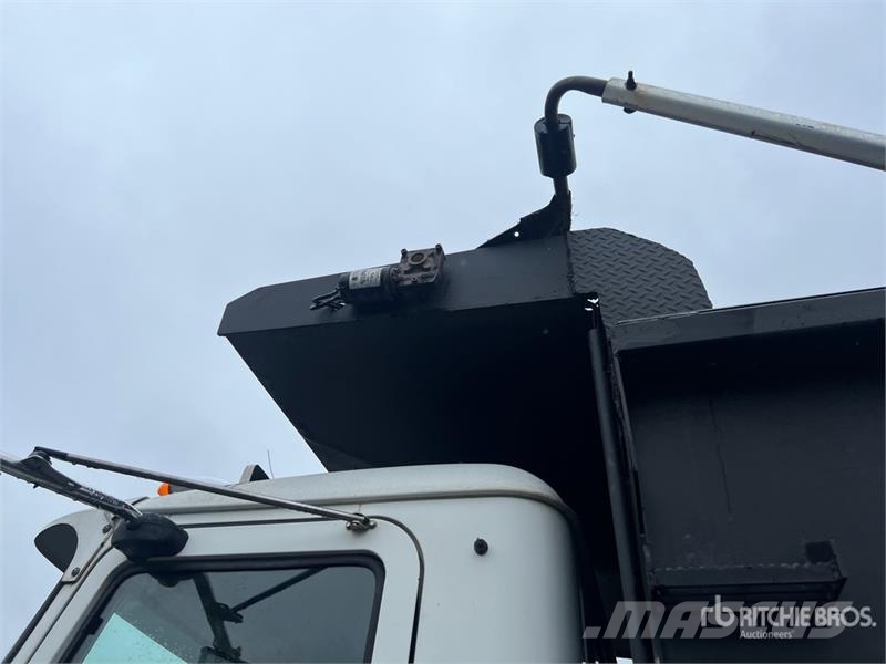 Mack CTP713 Kiper tovornjaki