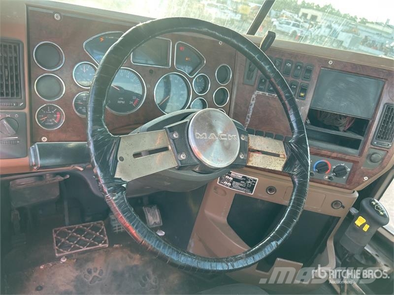 Mack CTP713 Trekkvogner