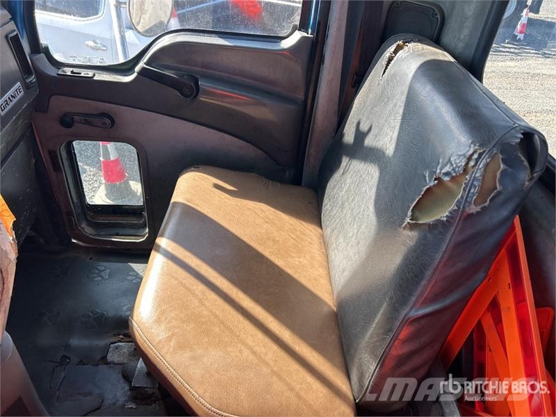 Mack CTP713 Pašizgāzējs