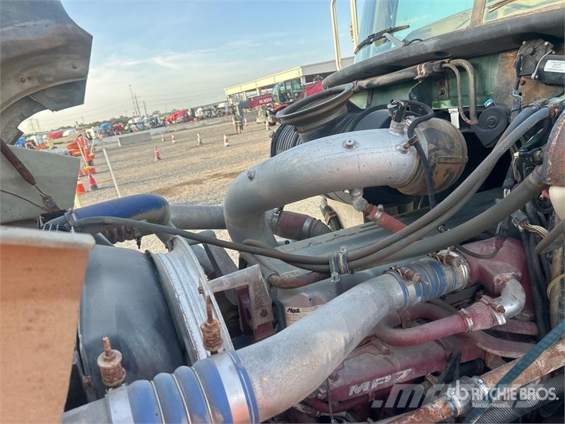 Mack CTP713 Trekkvogner
