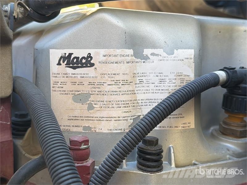 Mack CTP713 Kiperi kamioni